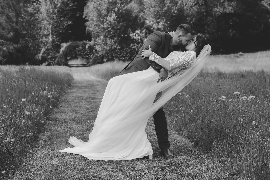Chaucer Barn Love Stories